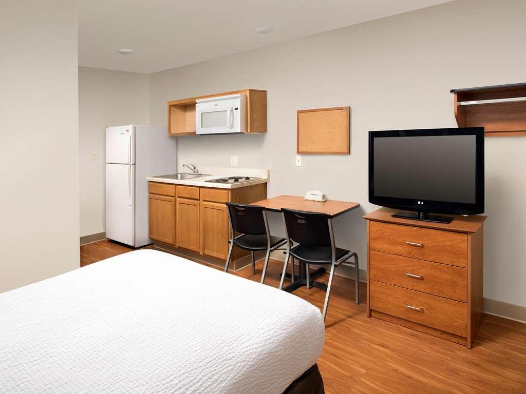 Extended Stay America Select Suites - Akron - South Portage Lakes 客房 照片