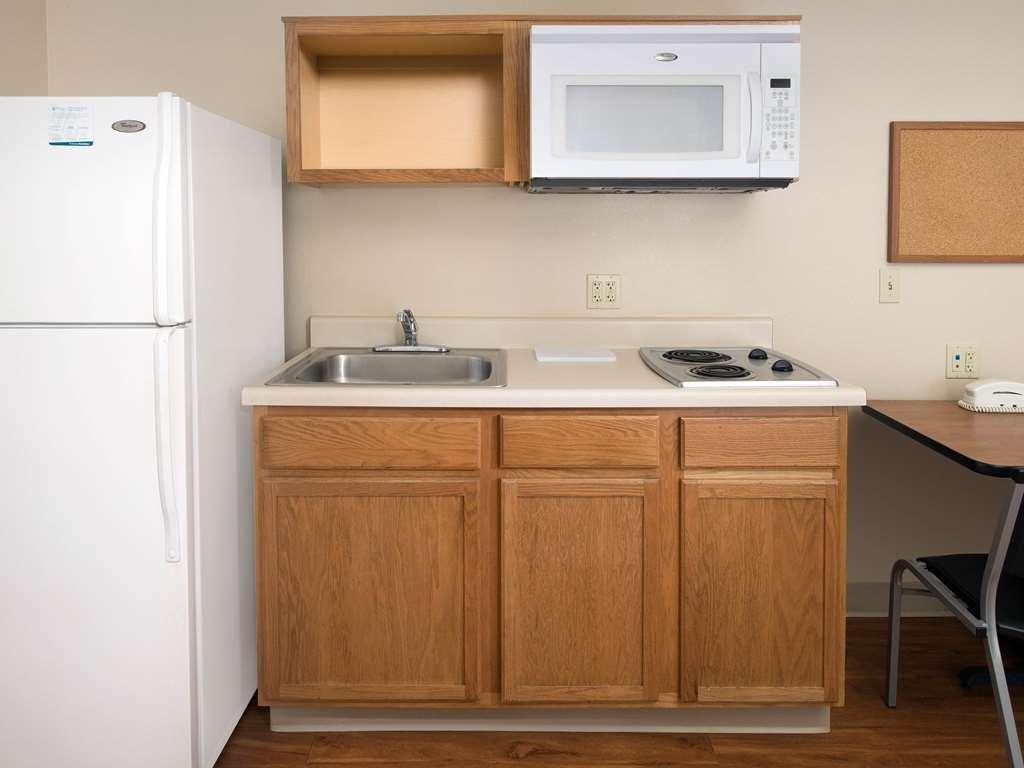Extended Stay America Select Suites - Akron - South Portage Lakes 客房 照片