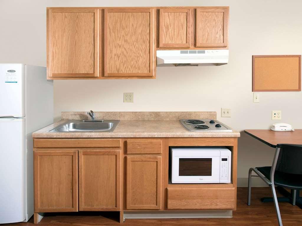 Extended Stay America Select Suites - Akron - South Portage Lakes 客房 照片